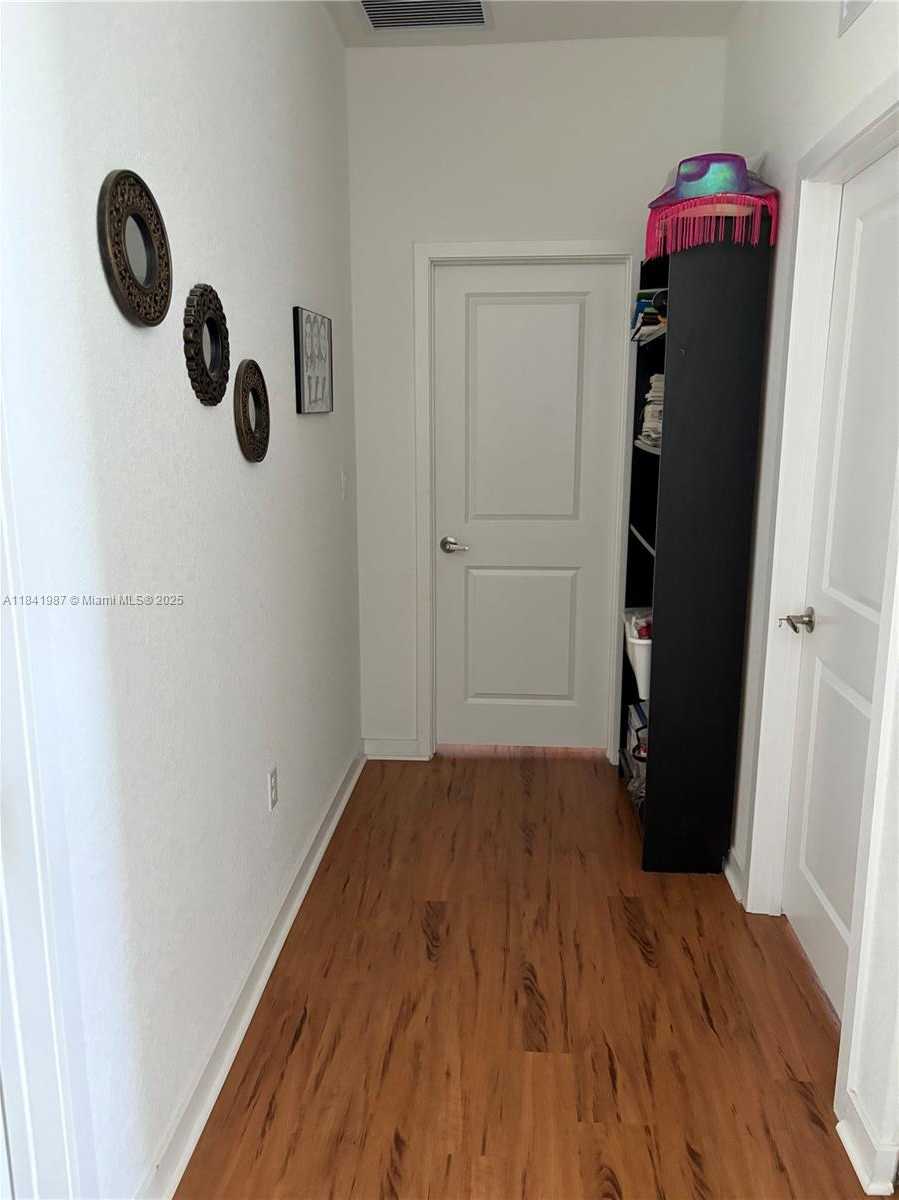 Small Image of 24381 SOUTH WEST 117 PATH, Miami Number 11