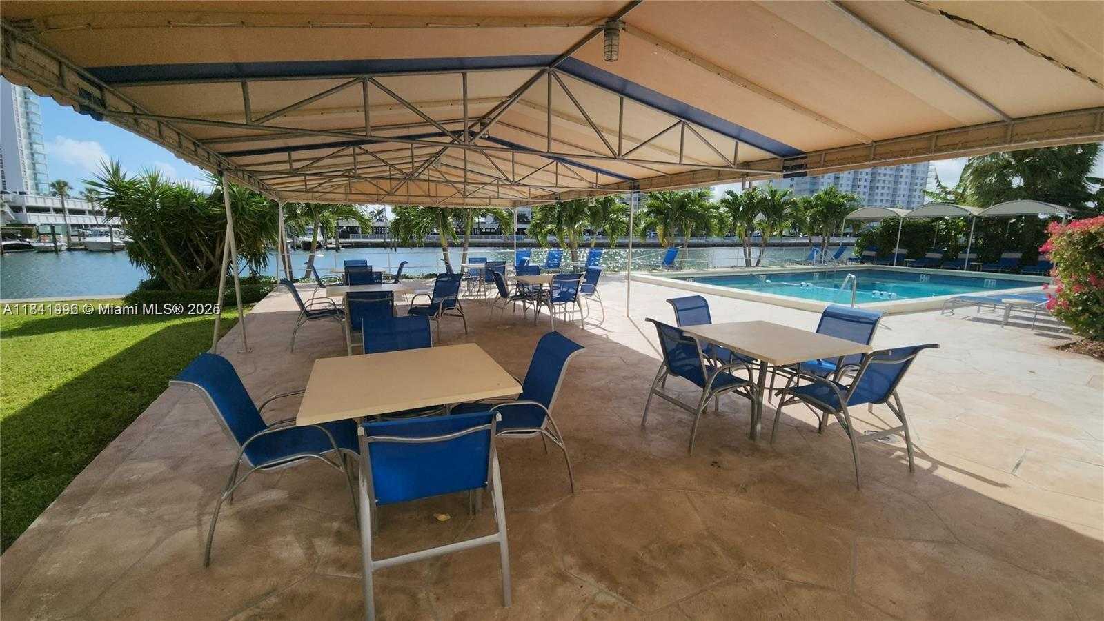 Small Image of 220 KINGS POINT DR #102, Sunny Isles Beach Number 13