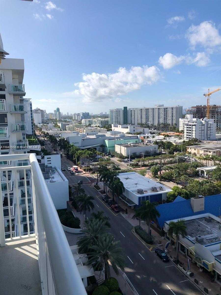 Small Image of 6969 COLLINS #1402, Miami Beach Number 2