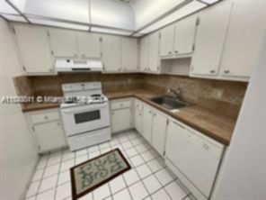 Small Image of 1200 MIAMI GARDENS #1017W, Miami Number 2