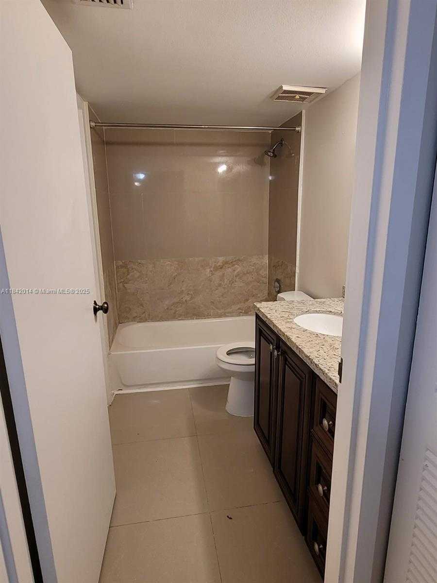 Small Image of 7601 EAST TREASURE DR #1122, North Bay Village Number 11
