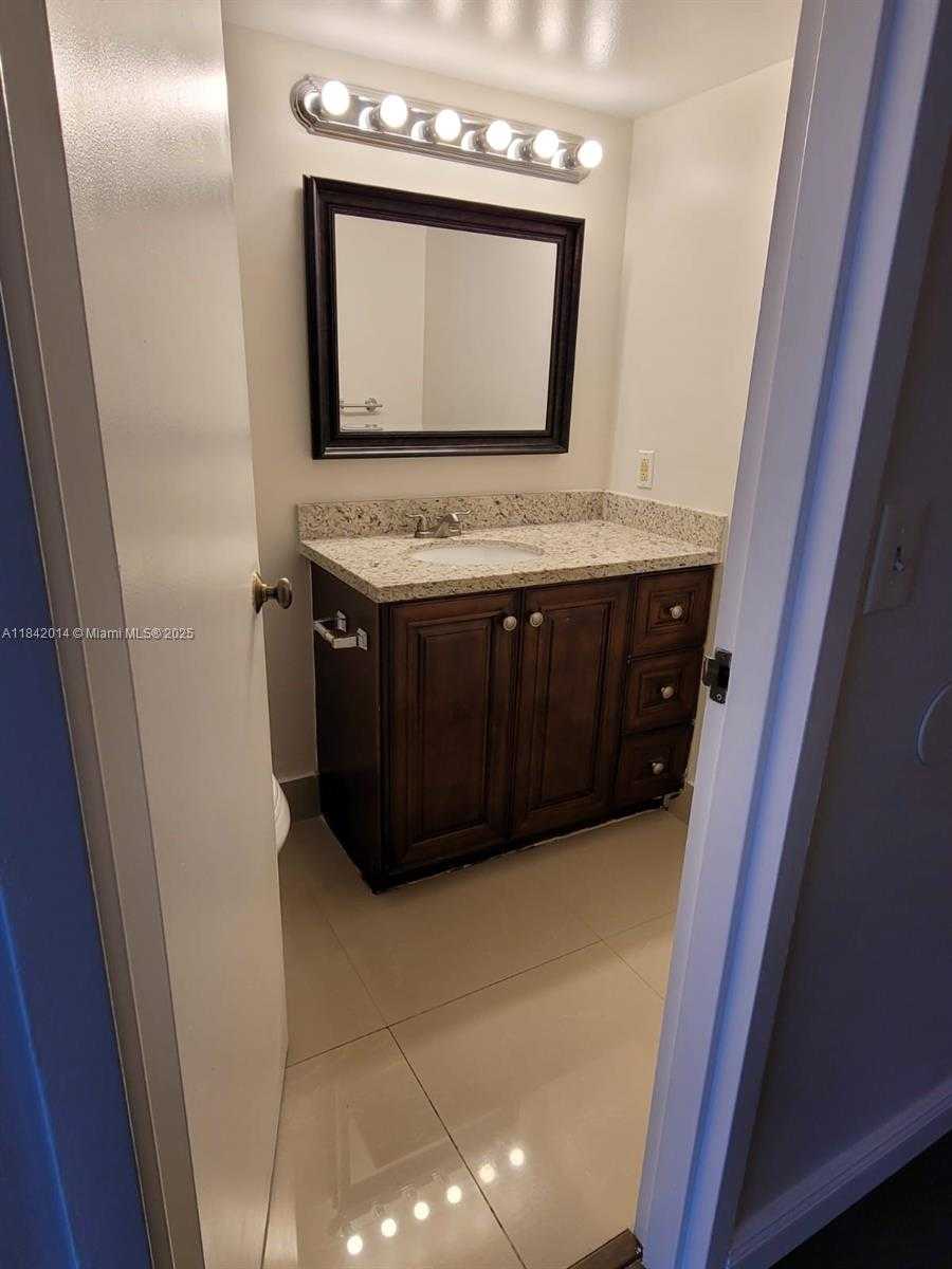 Small Image of 7601 EAST TREASURE DR #1122, North Bay Village Number 12