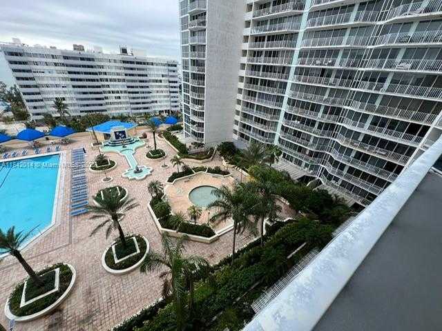 Small Image of 7601 EAST TREASURE DR #1122, North Bay Village Number 20