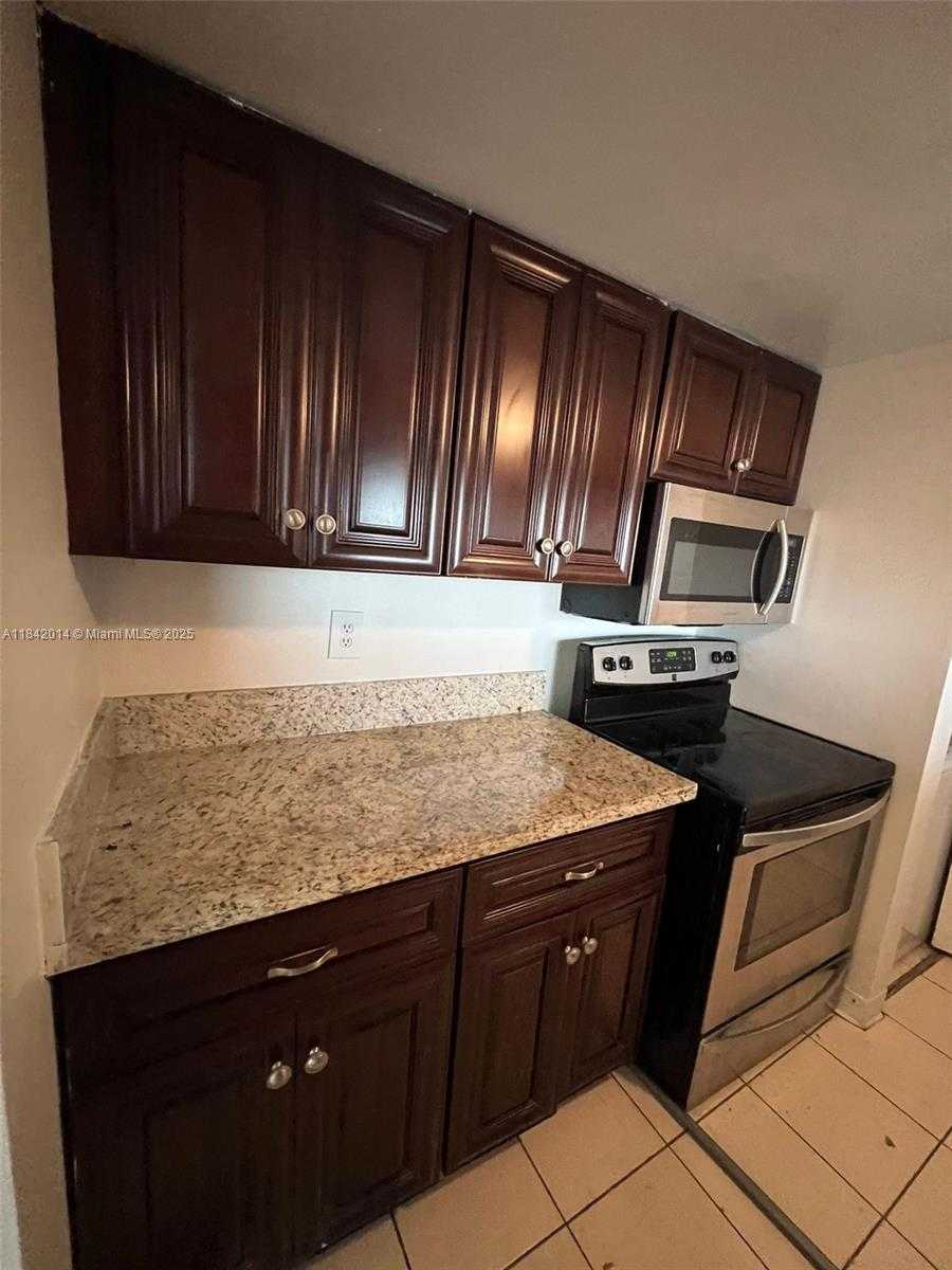 Small Image of 7601 EAST TREASURE DR #1122, North Bay Village Number 21