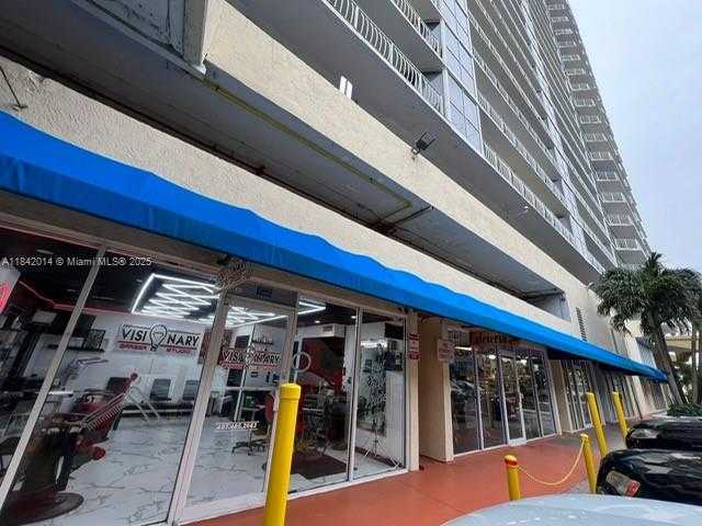 Small Image of 7601 EAST TREASURE DR #1122, North Bay Village Number 23