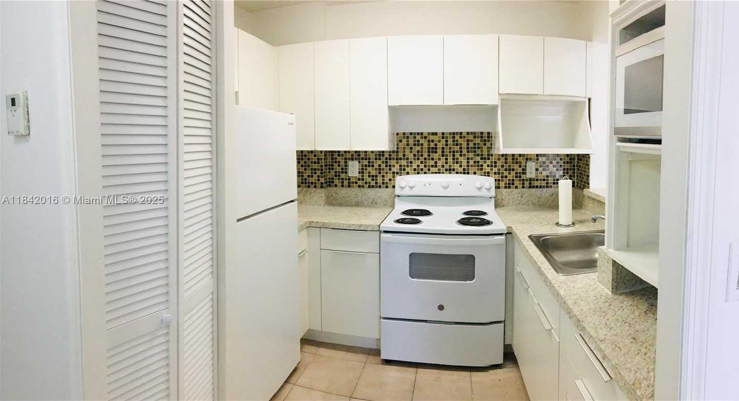 Small Image of 8185 NORTH WEST 7TH ST #219, Miami Number 5