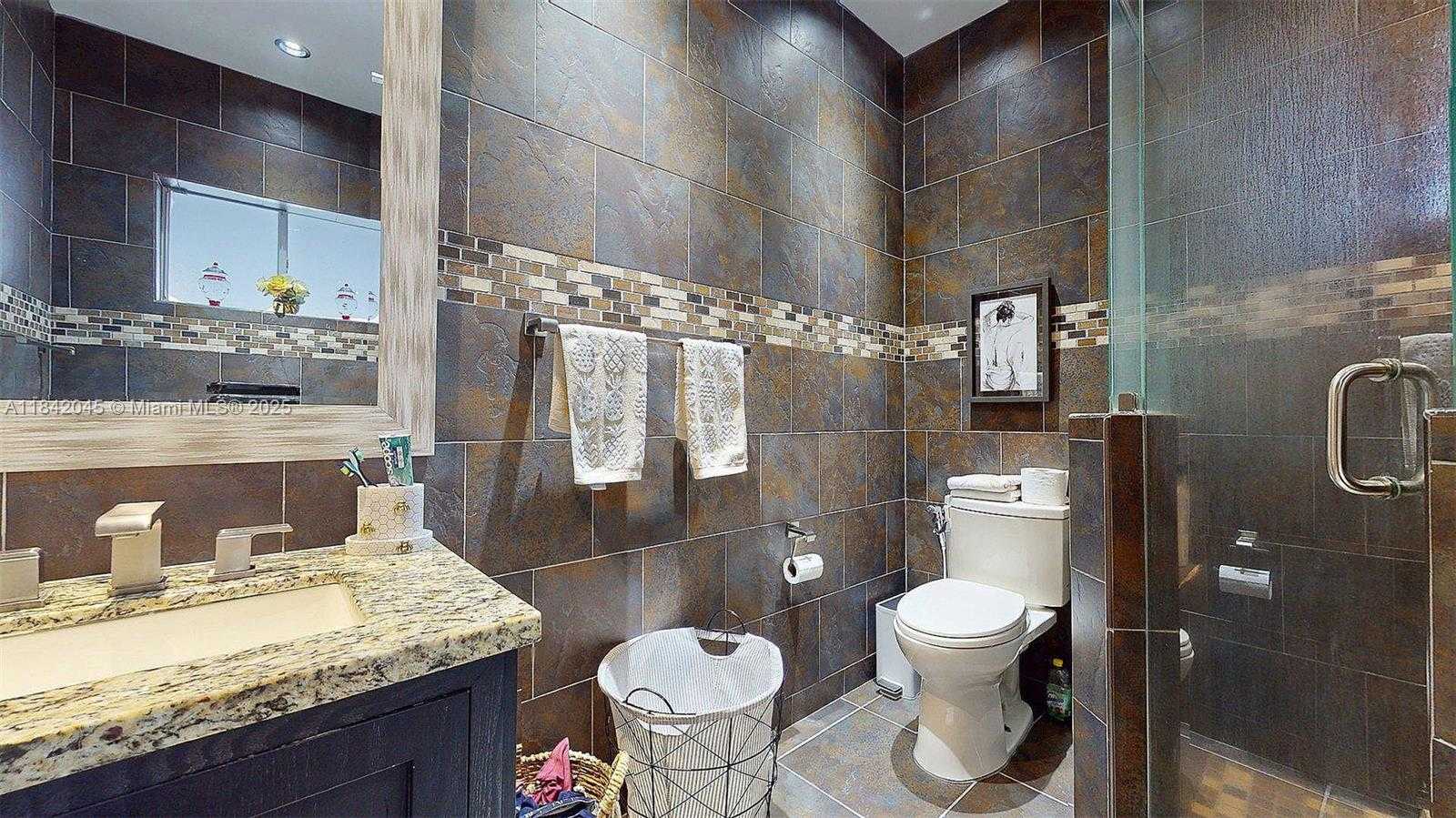 Small Image of 16247 SW 92 TER #A, Miami Number 13