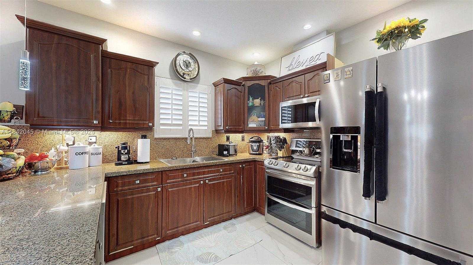 Small Image of 16247 SW 92 TER #A, Miami Number 5