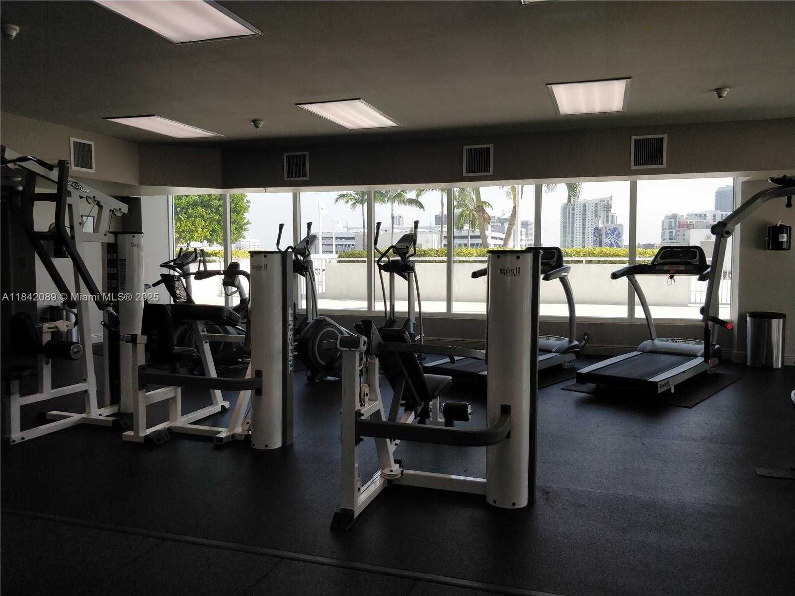 Small Image of 275 NORTH EAST 18TH ST #1801, Miami Number 3