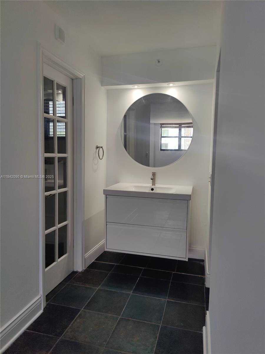 Small Image of 555 NORTH EAST 30TH ST #601, Miami Number 15