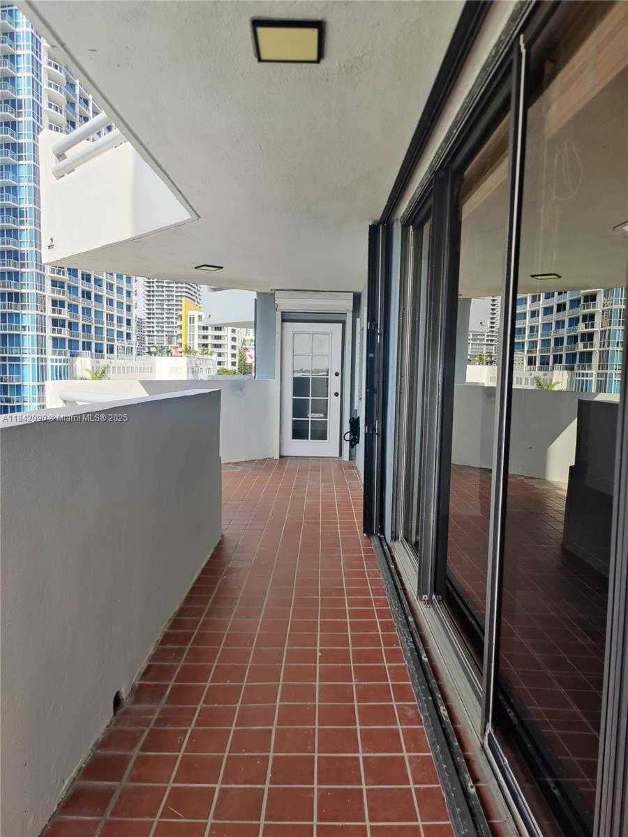 Small Image of 555 NORTH EAST 30TH ST #601, Miami Number 20