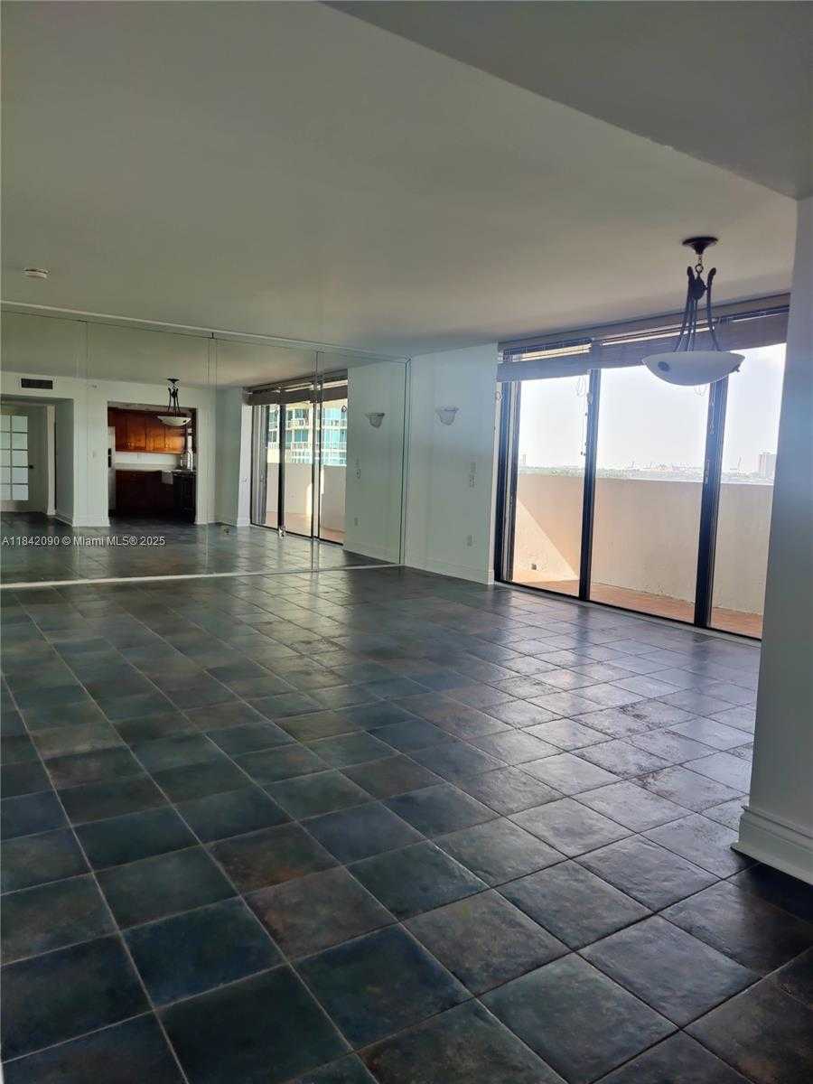 Small Image of 555 NORTH EAST 30TH ST #601, Miami Number 5