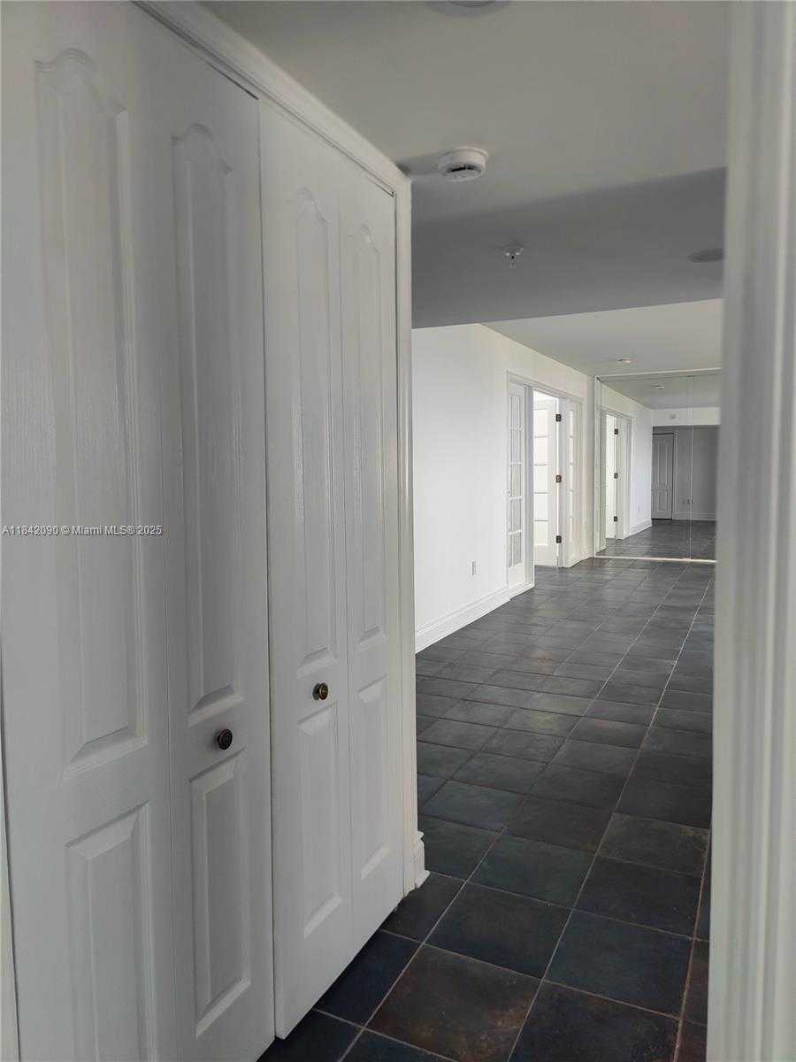 Small Image of 555 NORTH EAST 30TH ST #601, Miami Number 8