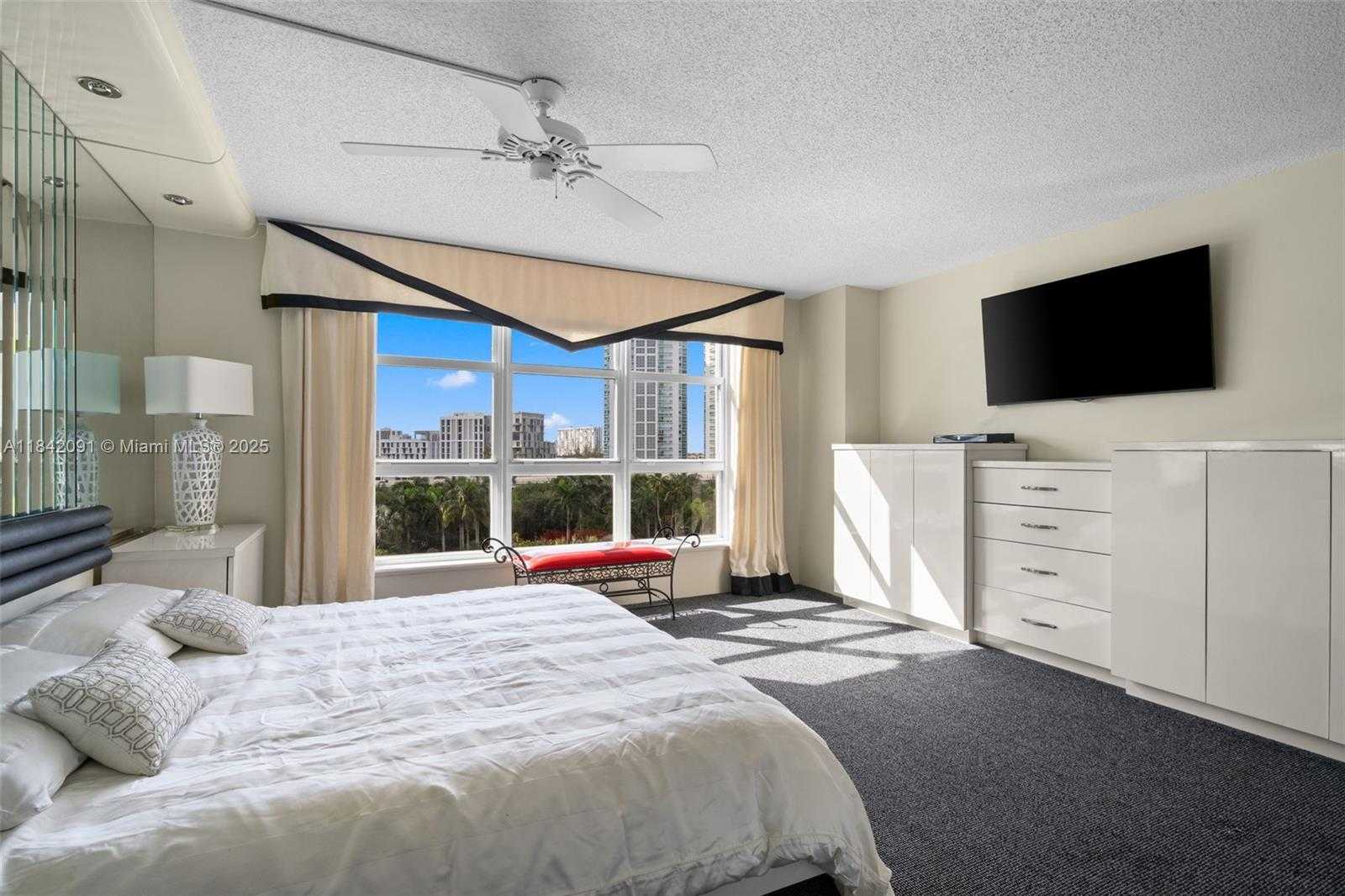 Small Image of 19101 NORTH EAST 36TH CT #807, Aventura Number 18