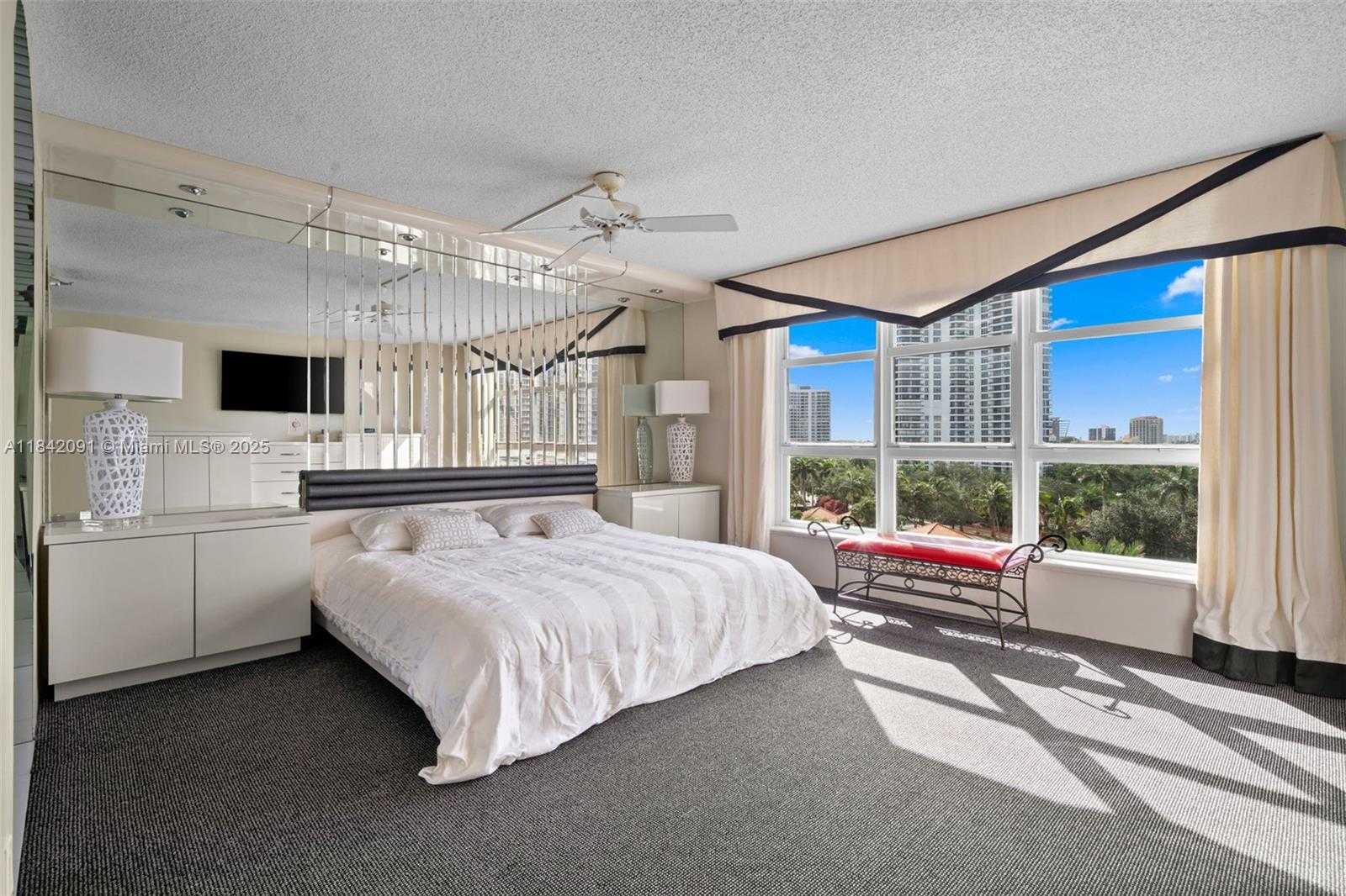 Small Image of 19101 NORTH EAST 36TH CT #807, Aventura Number 19