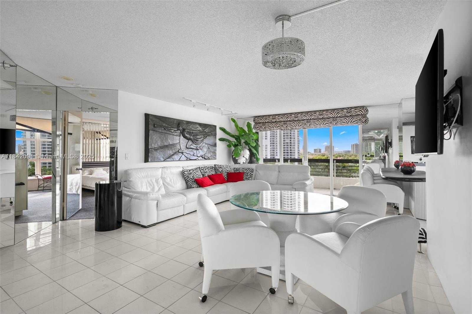 Small Image of 19101 NORTH EAST 36TH CT #807, Aventura Number 2