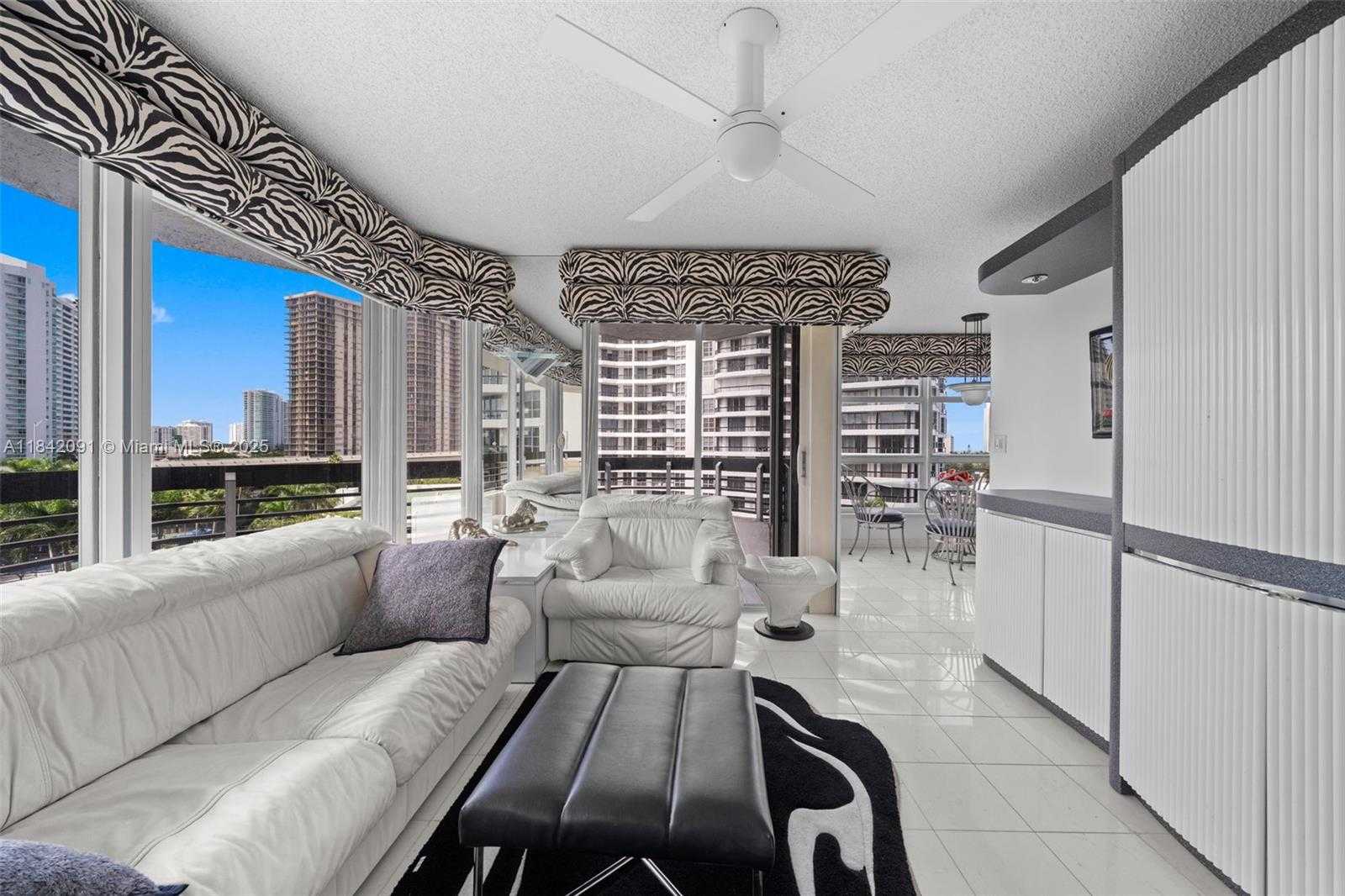 Small Image of 19101 NORTH EAST 36TH CT #807, Aventura Number 9