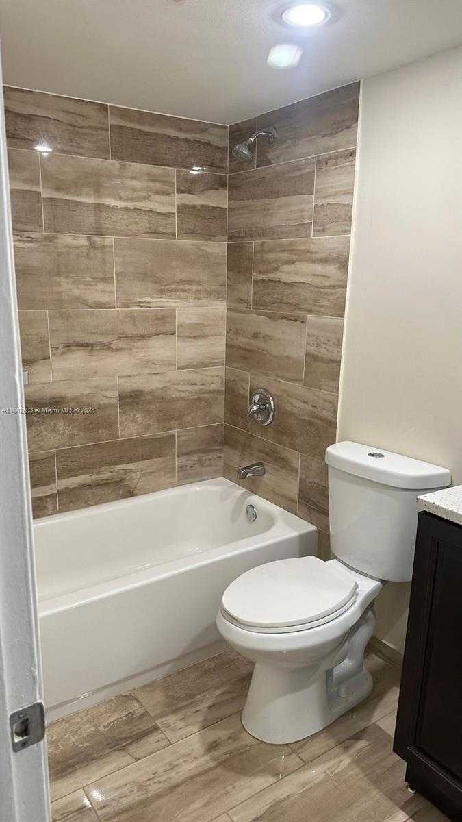 Small Image of 10780 NORTH KENDALL DR #E9, Miami Number 11