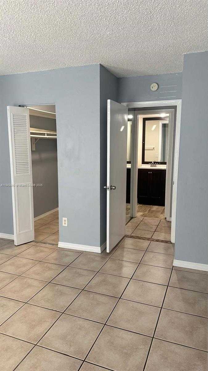 Small Image of 10780 NORTH KENDALL DR #E9, Miami Number 14