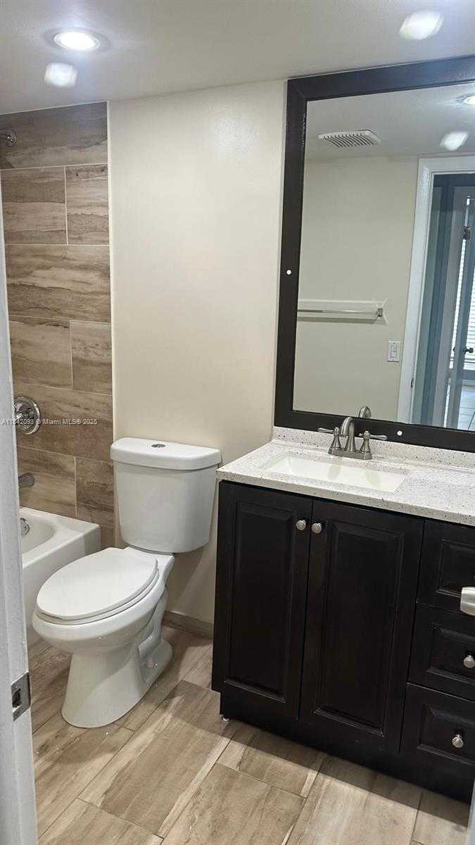 Small Image of 10780 NORTH KENDALL DR #E9, Miami Number 2