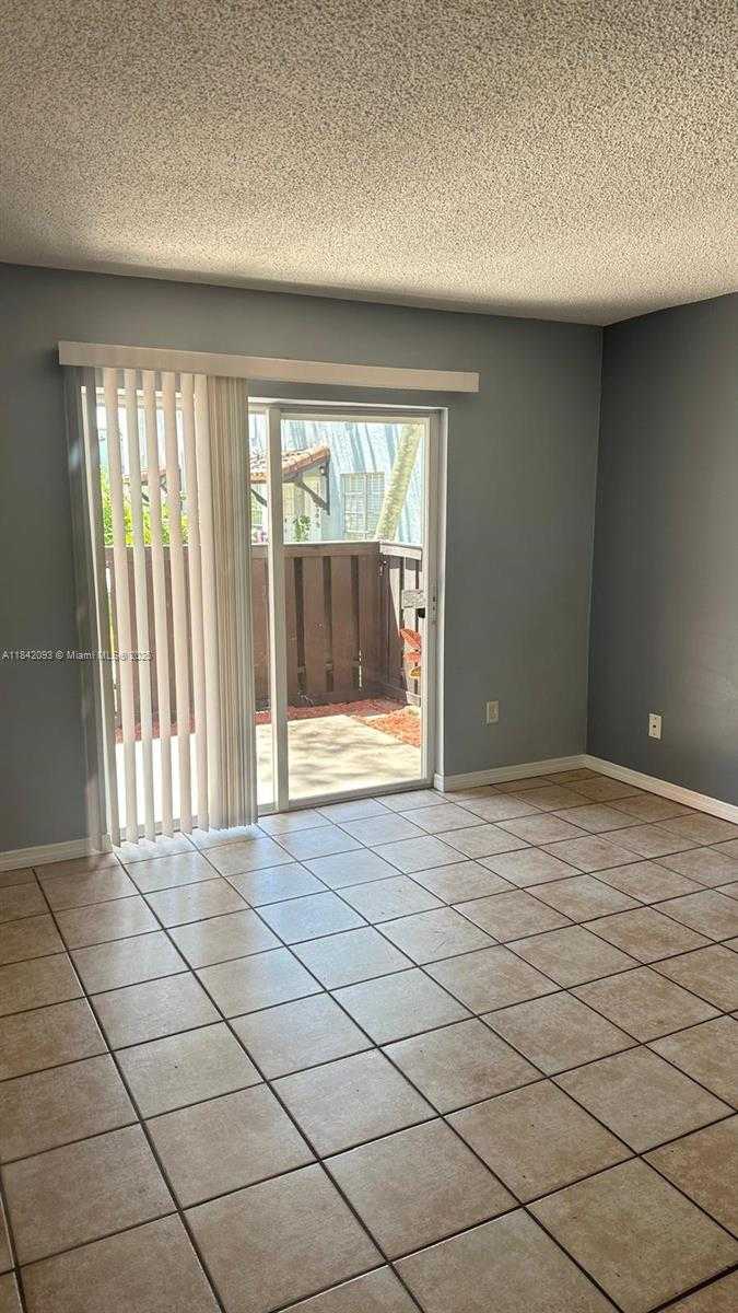 Small Image of 10780 NORTH KENDALL DR #E9, Miami Number 9
