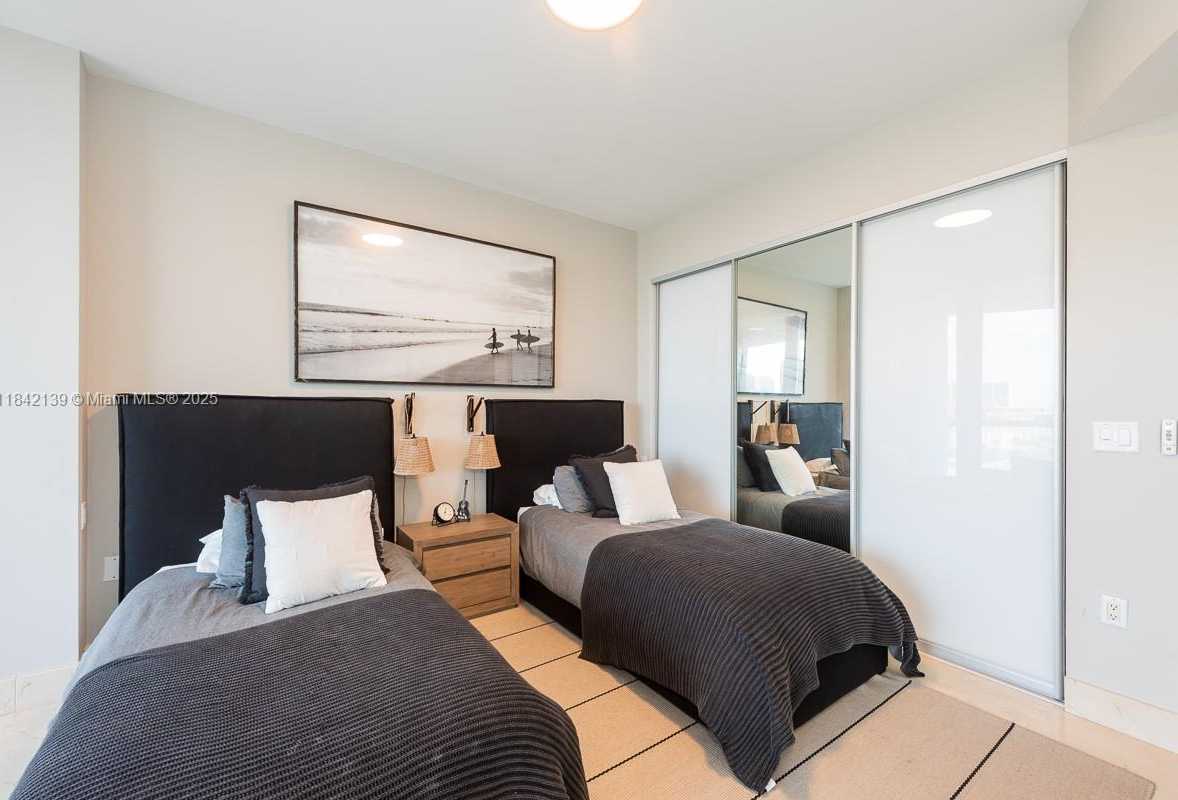 Small Image of 17121 COLLINS AVE #904, Sunny Isles Beach Number 21