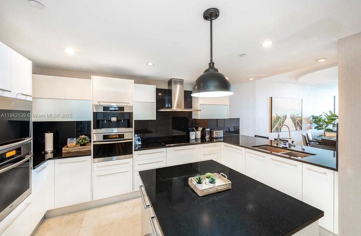 Small Image of 17121 COLLINS AVE #904, Sunny Isles Beach Number 9