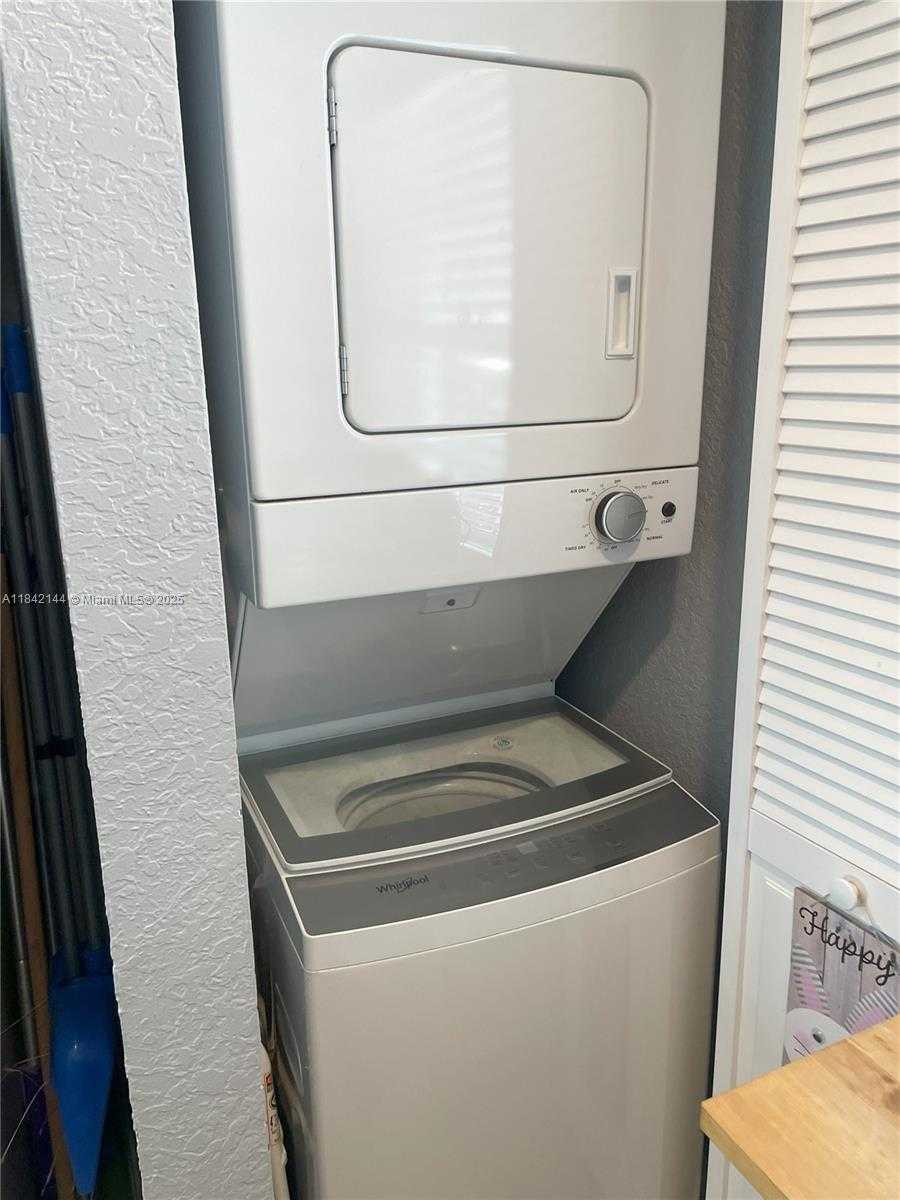 Small Image of 14141 SOUTH WEST 120TH CT #11-16, Miami Number 11