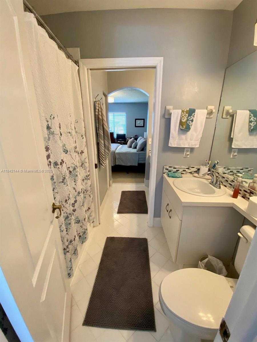 Small Image of 14141 SOUTH WEST 120TH CT #11-16, Miami Number 14