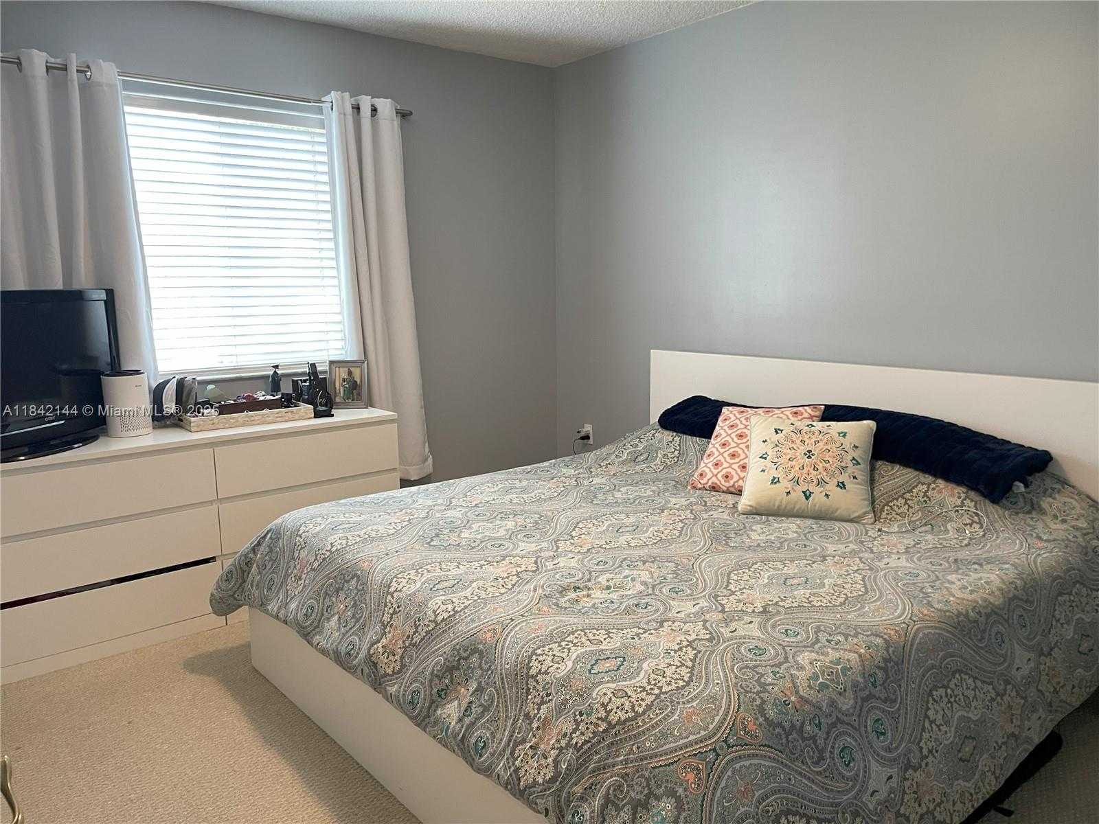 Small Image of 14141 SOUTH WEST 120TH CT #11-16, Miami Number 5