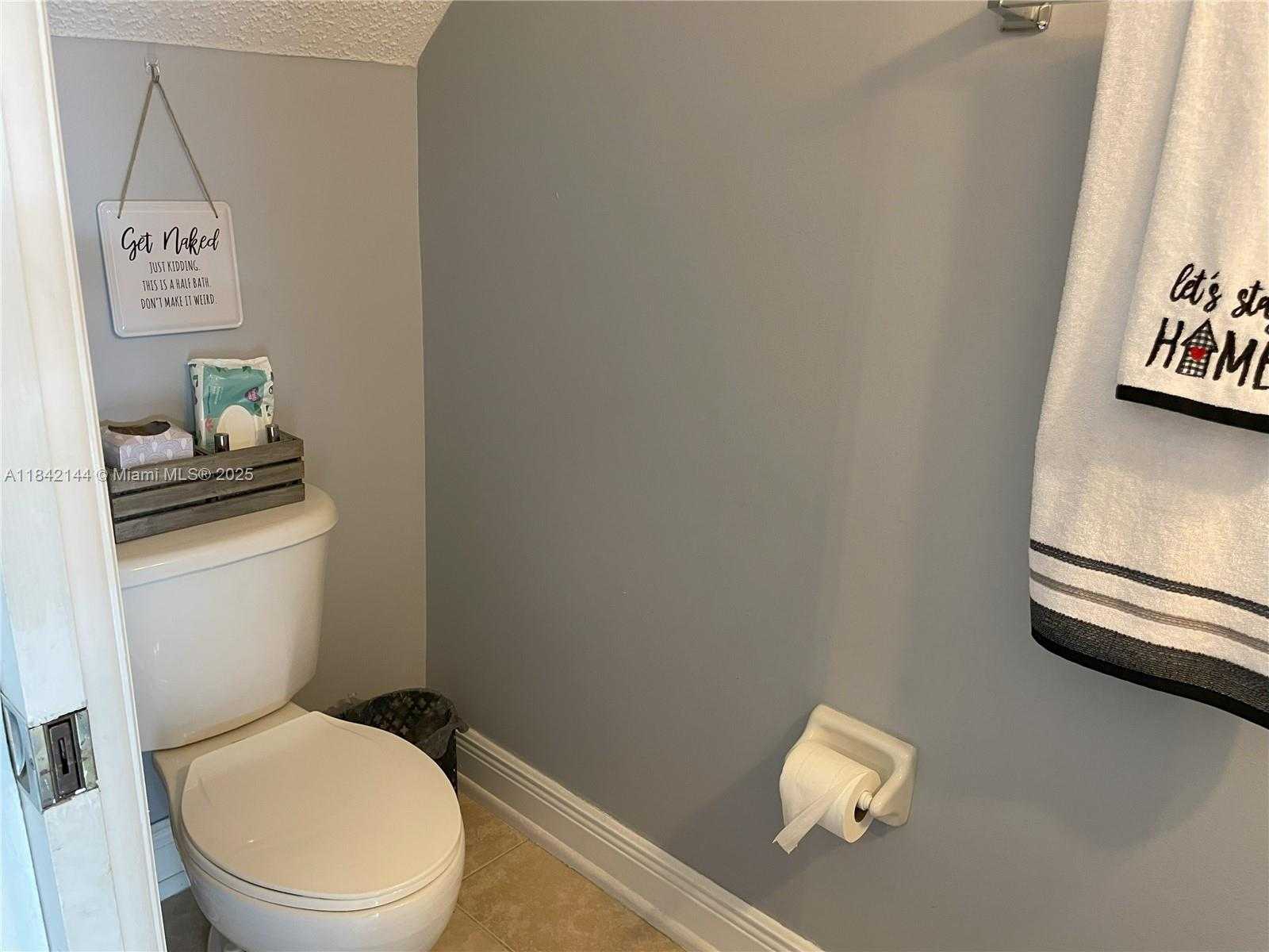 Small Image of 14141 SOUTH WEST 120TH CT #11-16, Miami Number 9