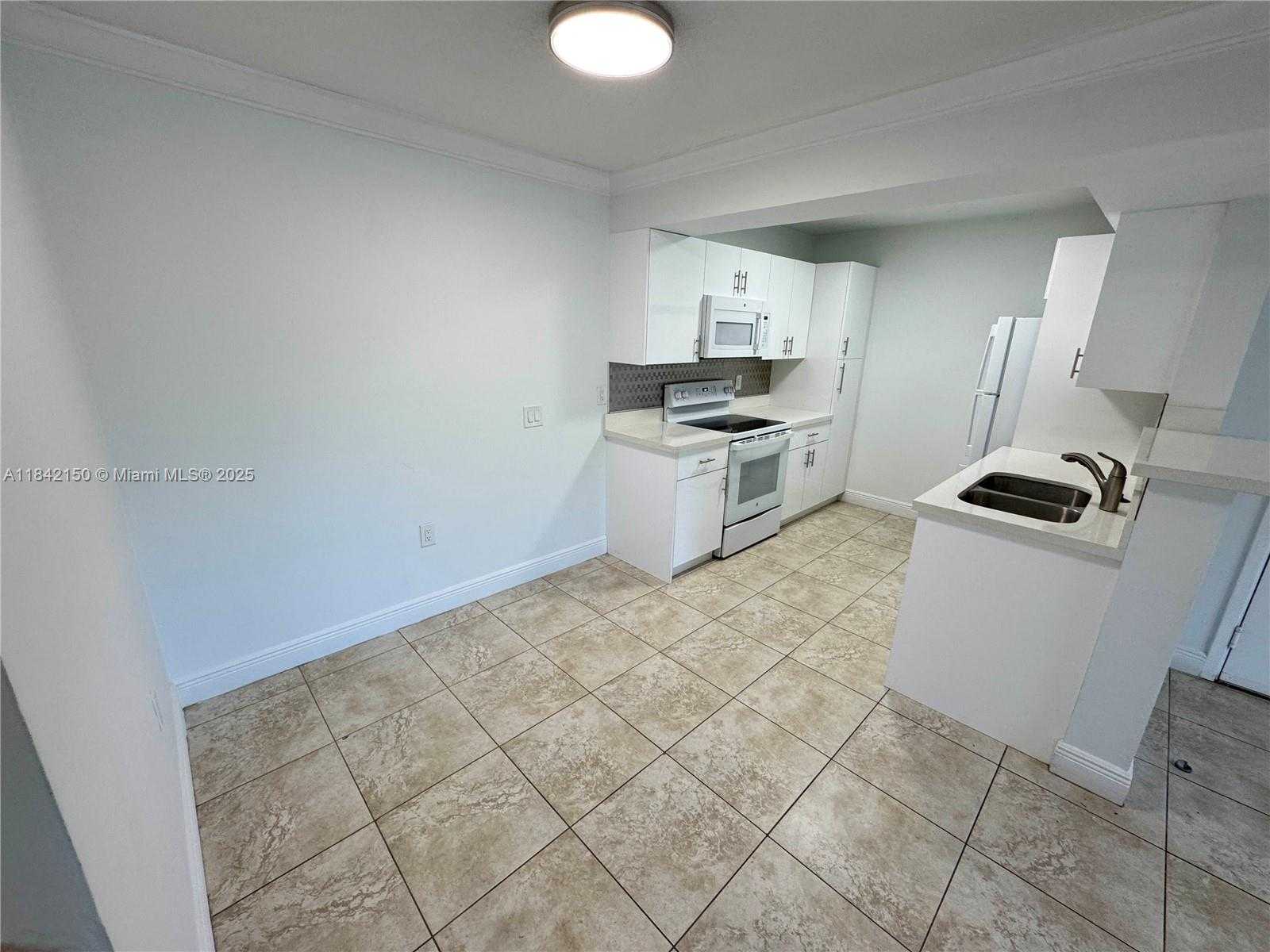 Small Image of 10381 SOUTH WEST 150TH CT #11108, Miami Number 6