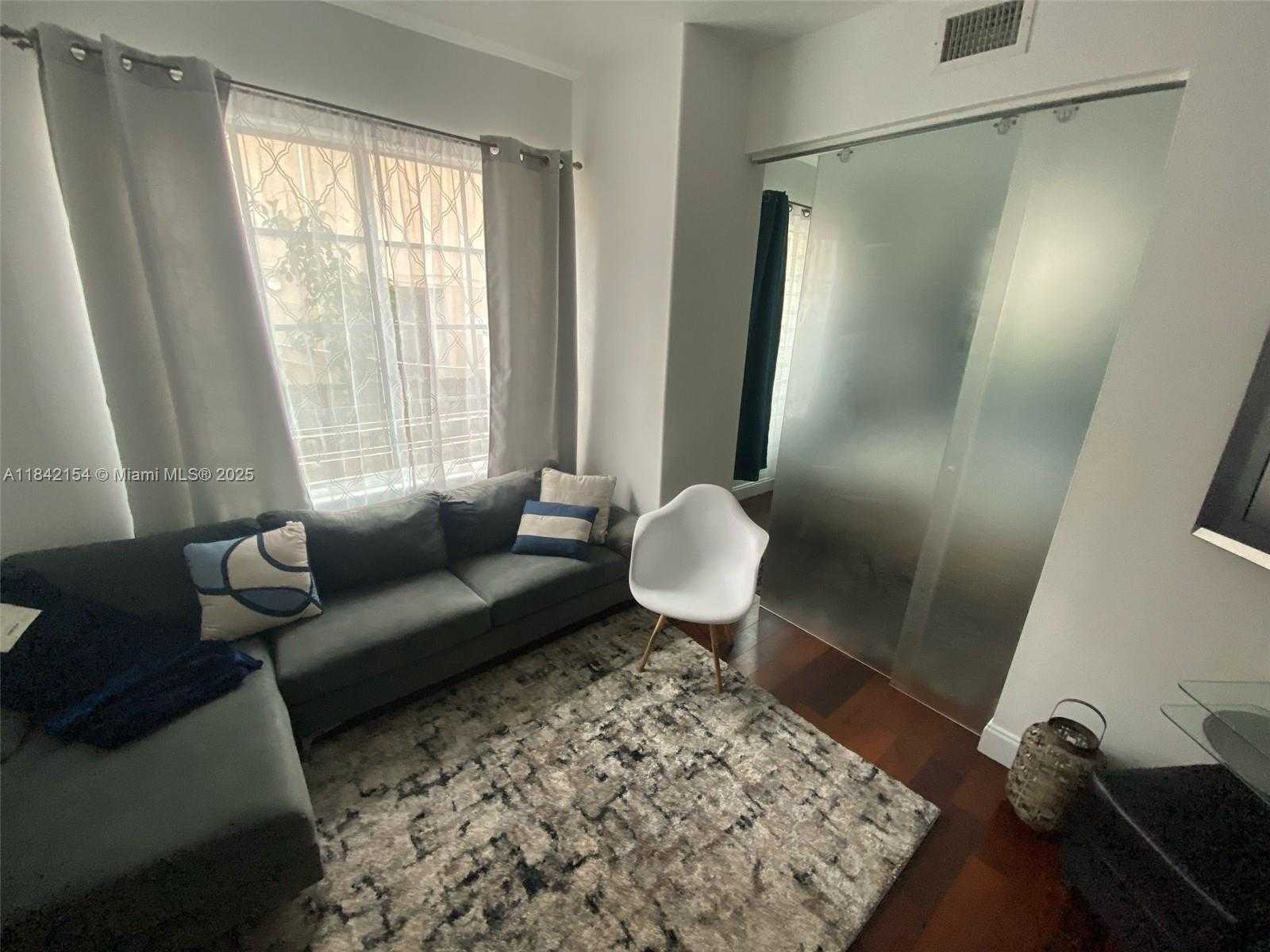 Small Image of 526 15TH ST #8, Miami Beach Number 12
