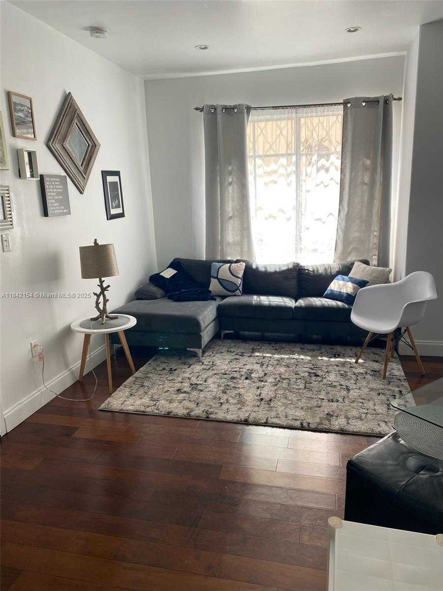 Small Image of 526 15TH ST #8, Miami Beach Number 13