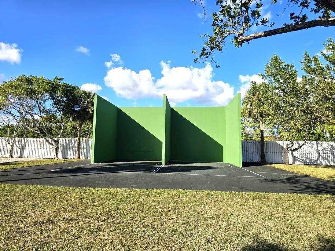 Small Image of 14301 SOUTH WEST 130TH AVE, Miami Number 21
