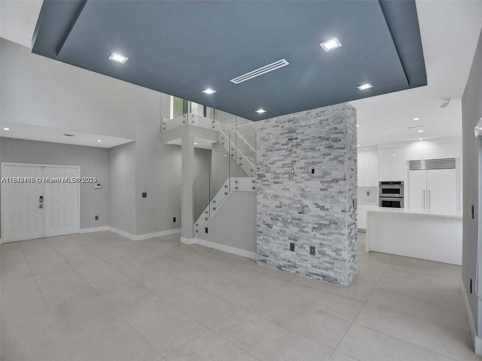 Small Image of 14301 SOUTH WEST 130TH AVE, Miami Number 7