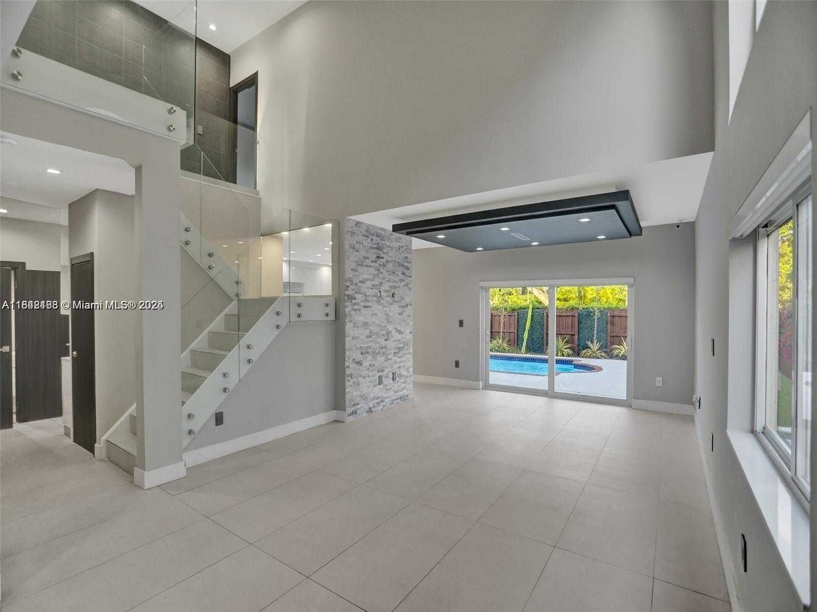 Small Image of 14301 SOUTH WEST 130TH AVE, Miami Number 8