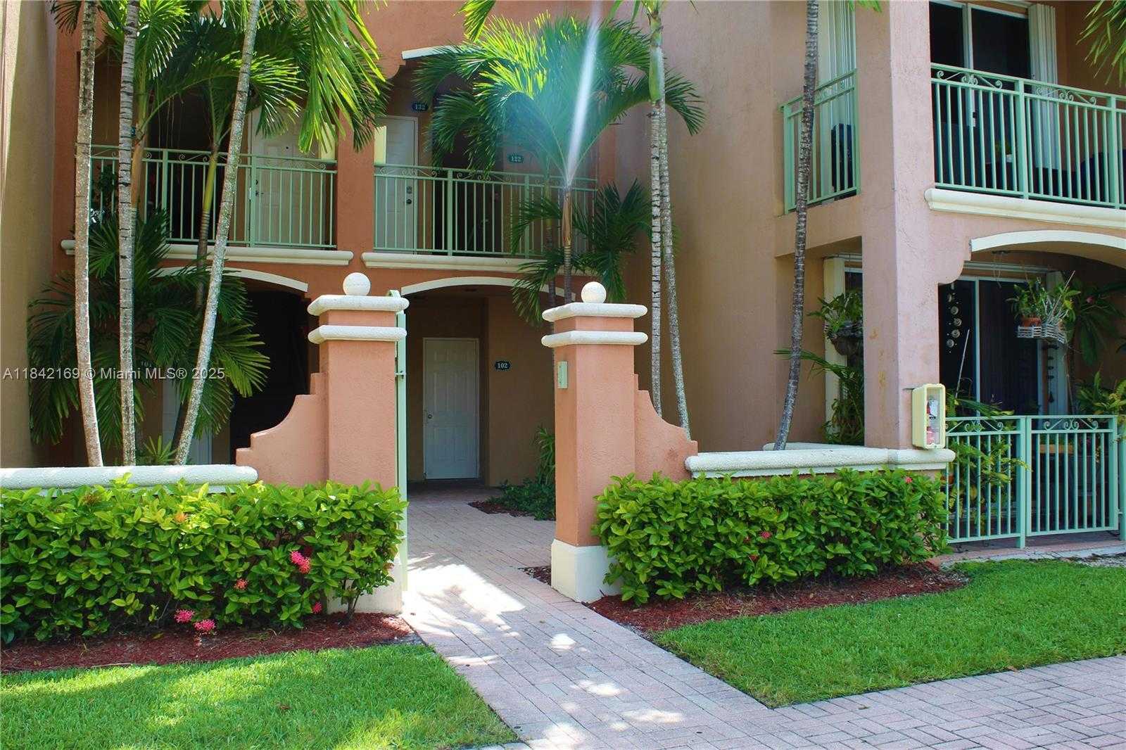 Small Image of 6340 NORTH WEST 114TH AVE #103, Doral Number 3