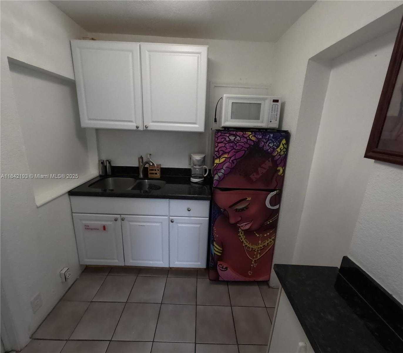 Small Image of 2518 MONROE ST #1-2, Hollywood Number 27