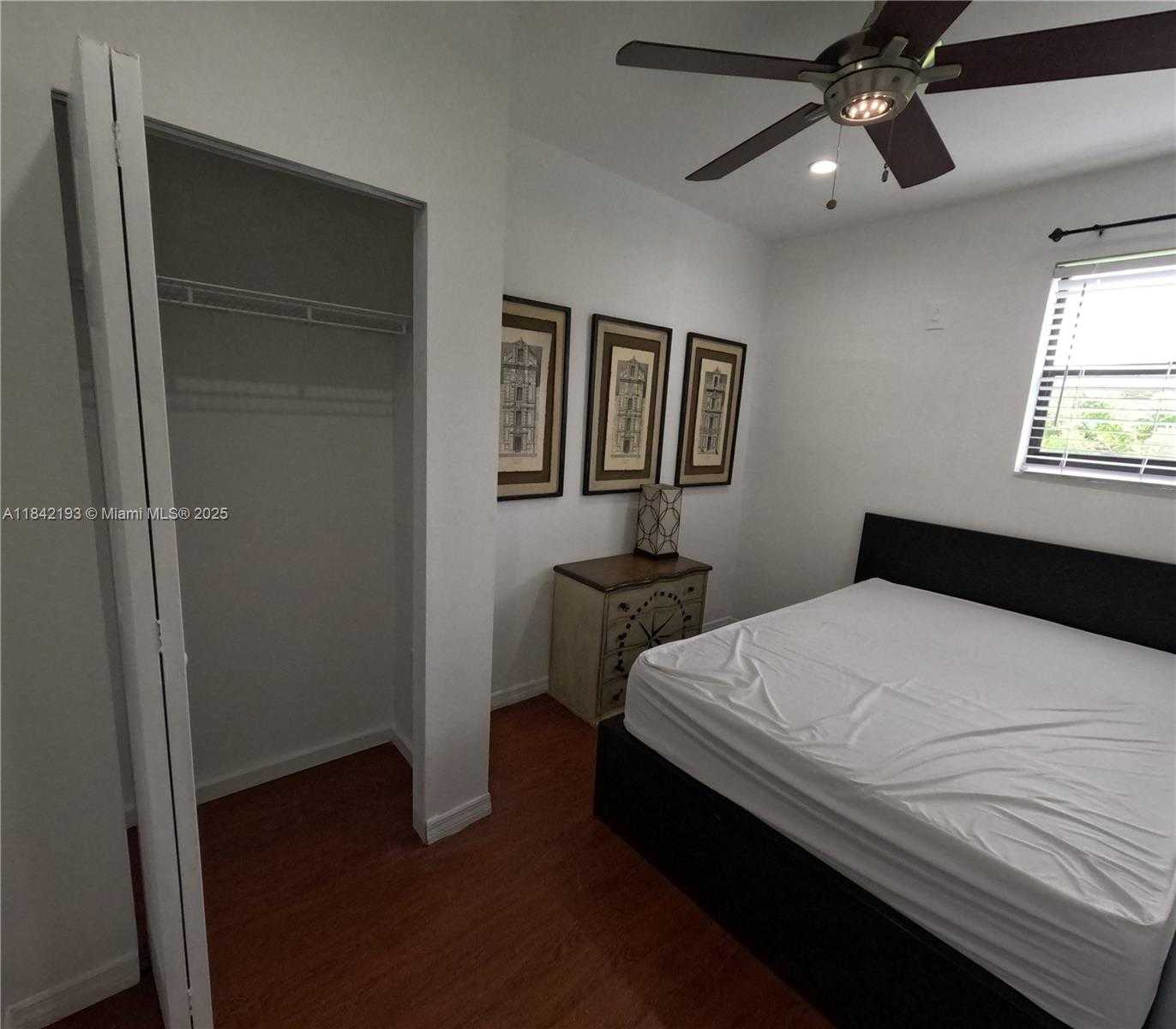 Small Image of 2518 MONROE ST #1-2, Hollywood Number 31
