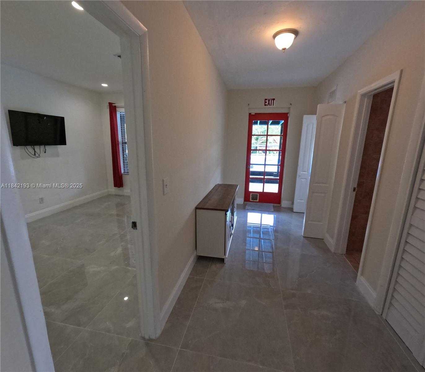 Small Image of 2518 MONROE ST #1-2, Hollywood Number 9