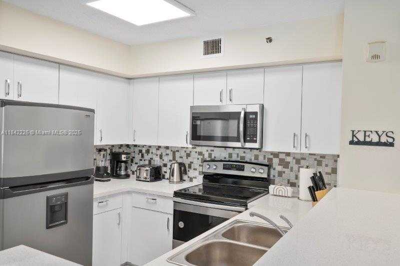 Small Image of 19999 EAST COUNTRY CLUB DR #1206, Aventura Number 19