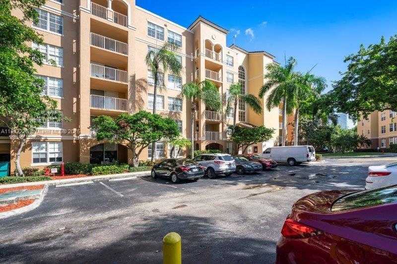 Small Image of 19999 EAST COUNTRY CLUB DR #1206, Aventura Number 2
