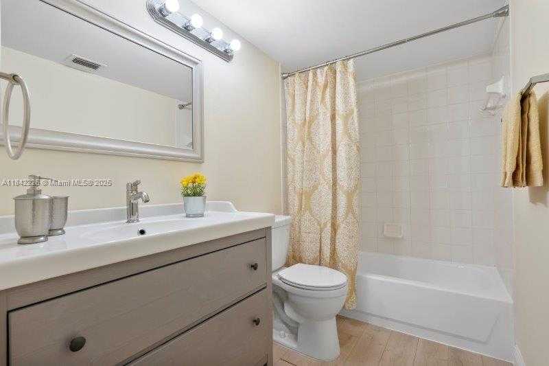 Small Image of 19999 EAST COUNTRY CLUB DR #1206, Aventura Number 33