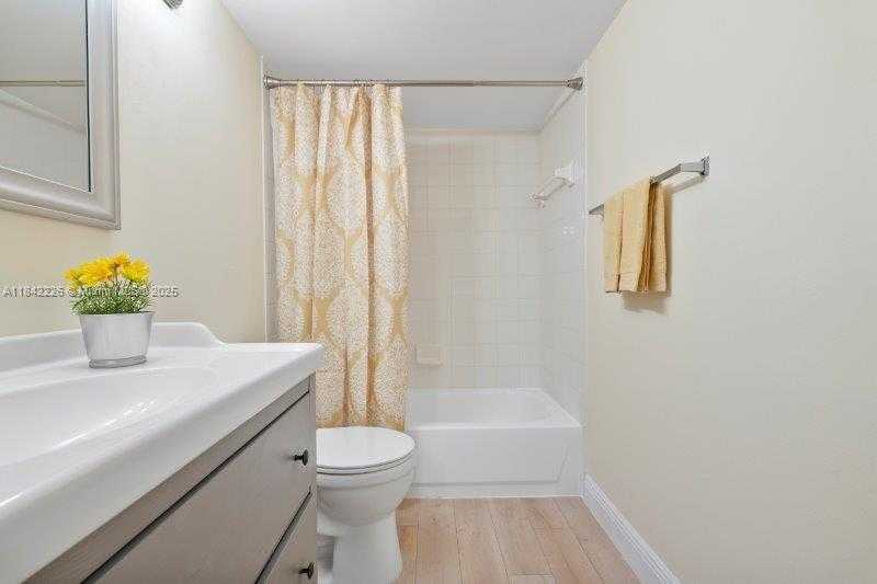 Small Image of 19999 EAST COUNTRY CLUB DR #1206, Aventura Number 34