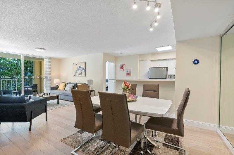 Small Image of 19999 EAST COUNTRY CLUB DR #1206, Aventura Number 5