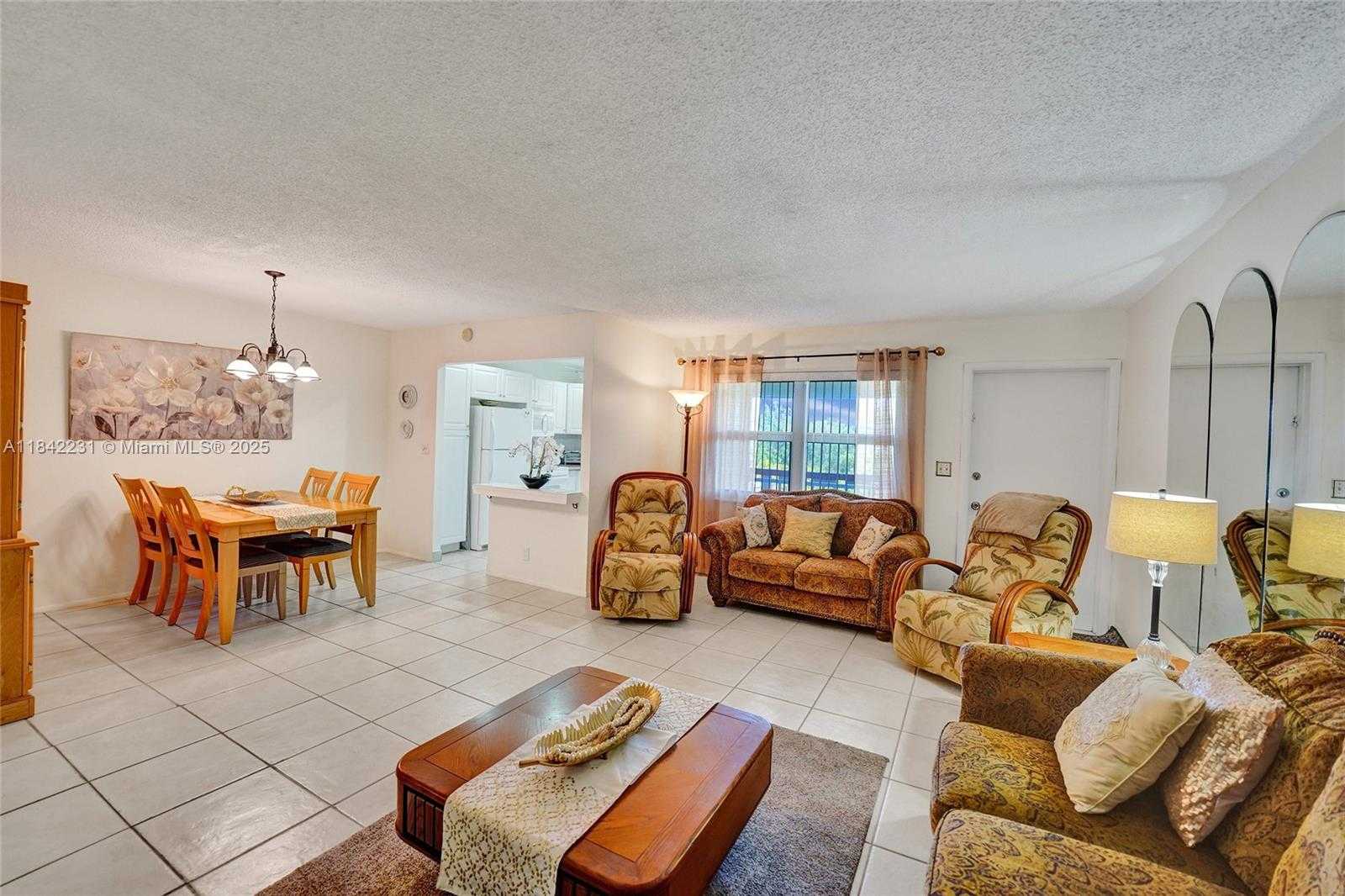 Small Image of 5300 WASHINGTON ST #V308, Hollywood Number 10