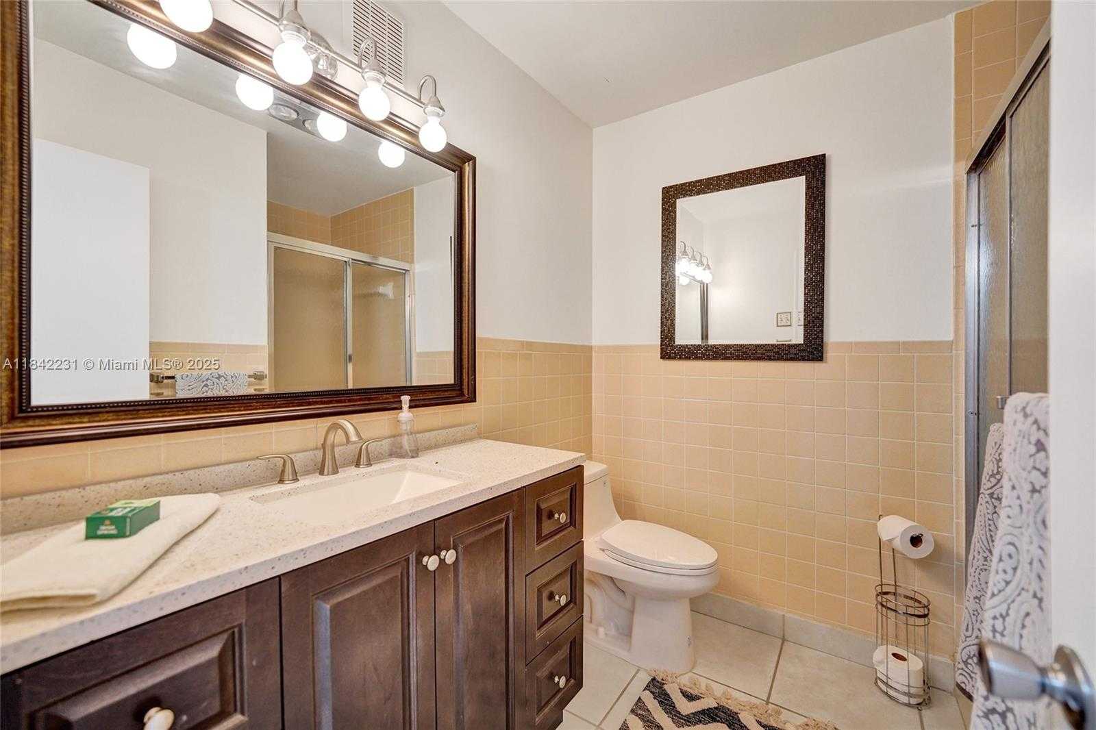 Small Image of 5300 WASHINGTON ST #V308, Hollywood Number 15