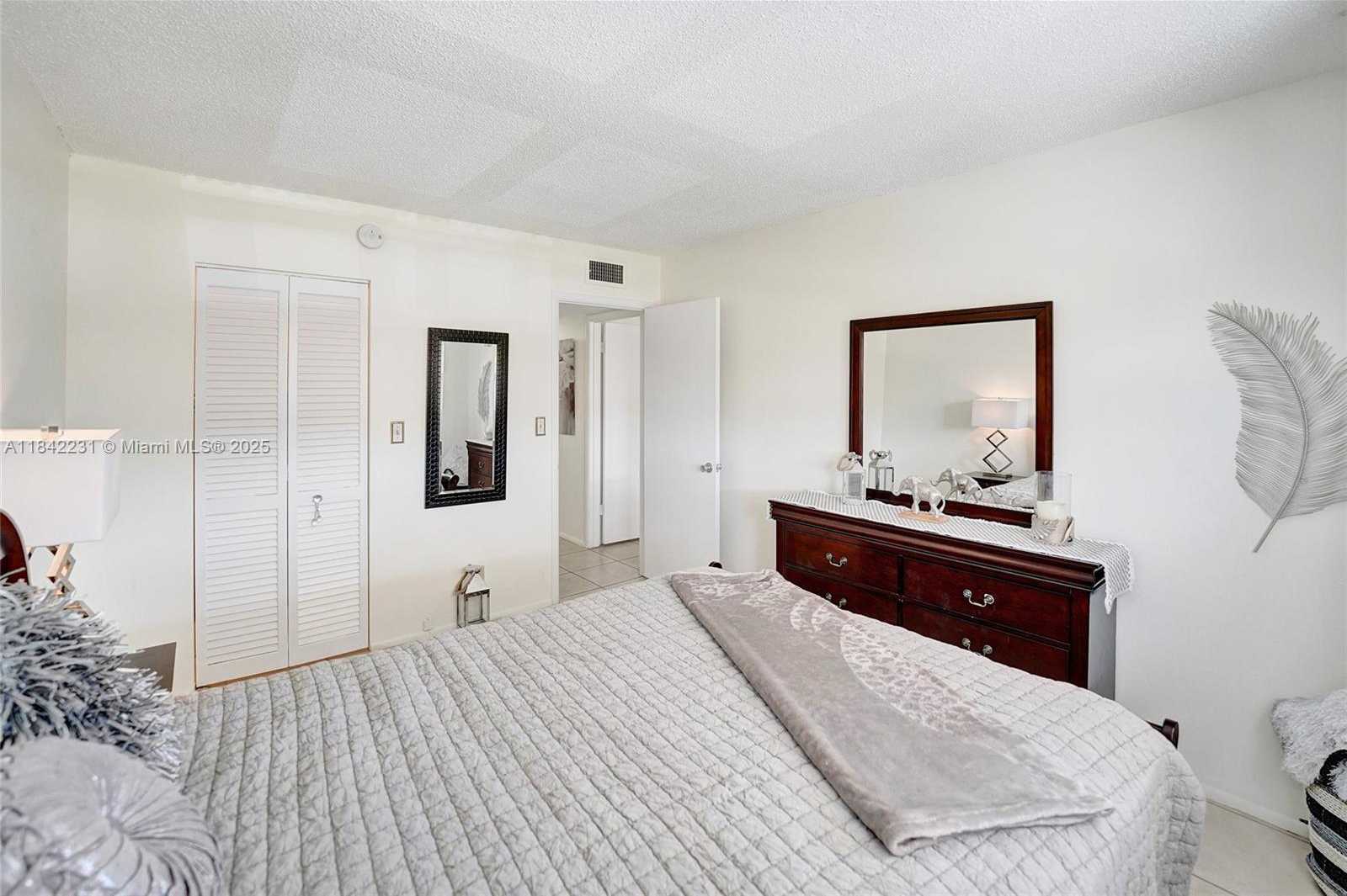 Small Image of 5300 WASHINGTON ST #V308, Hollywood Number 21