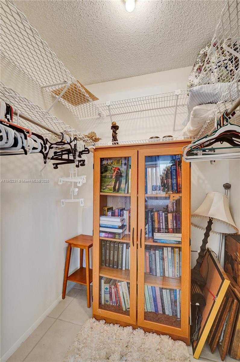 Small Image of 5300 WASHINGTON ST #V308, Hollywood Number 22